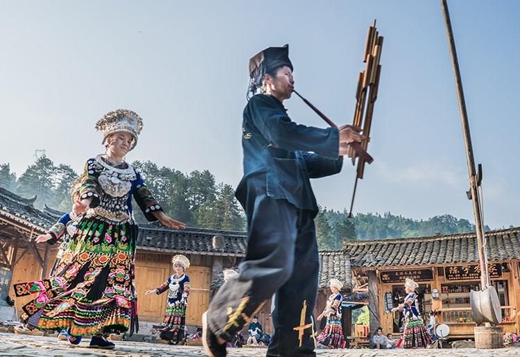張家界風(fēng)景正好，而您剛好有空
